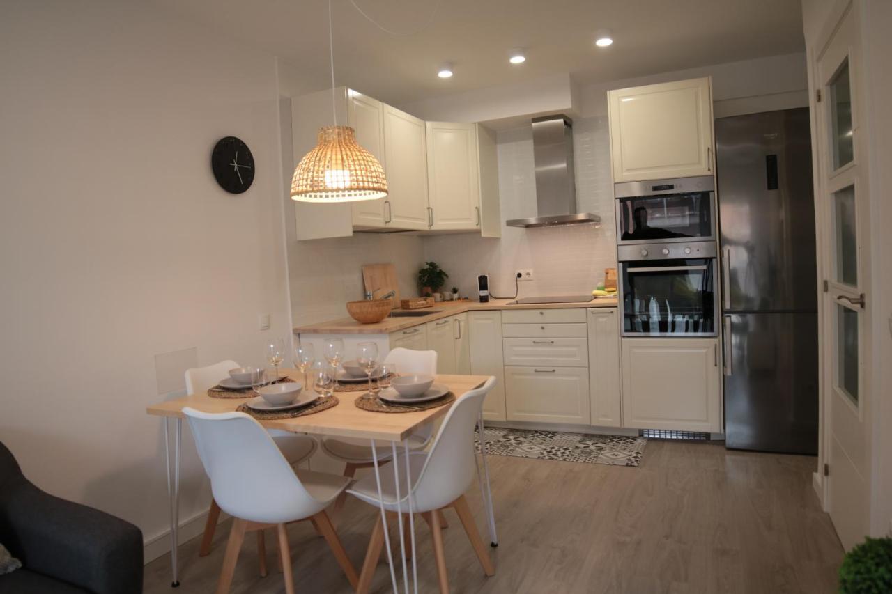Modern Apartament Al Costat Del Parc De La Devesa ジローナ エクステリア 写真