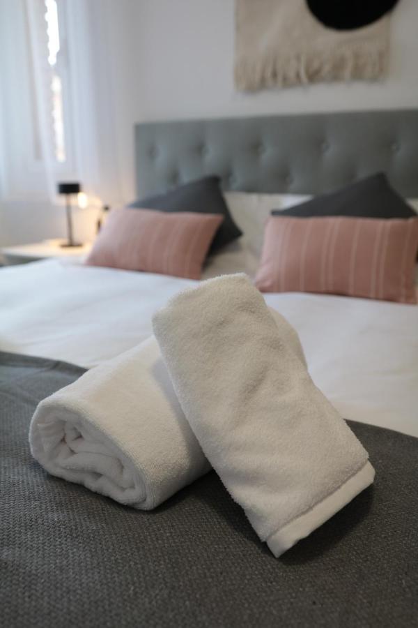 Modern Apartament Al Costat Del Parc De La Devesa ジローナ エクステリア 写真
